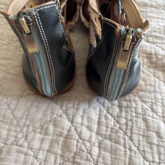 L'Artiste by Spring Step Flourish Wedge Sandals Women's EU 41 US 10 Brown - Picture 3 of 5